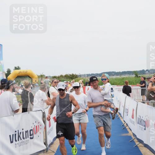 22.06.2025 - Viking Triathlon MichiJ http://msf.ph/oto/8076733 22.06.2025 14:34:03 Ziel 662 meine-sportfotos.de