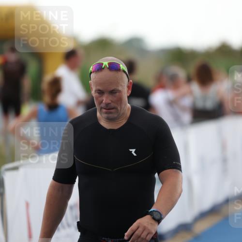 22.06.2025 - Viking Triathlon Yannick Fuchs http://msf.ph/oto/8076767 22.06.2025 16:25:26 Ziel 439 meine-sportfotos.de