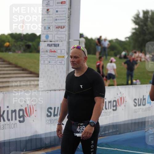 22.06.2025 - Viking Triathlon Yannick Fuchs http://msf.ph/oto/8076786 22.06.2025 16:25:31 Ziel 439 meine-sportfotos.de