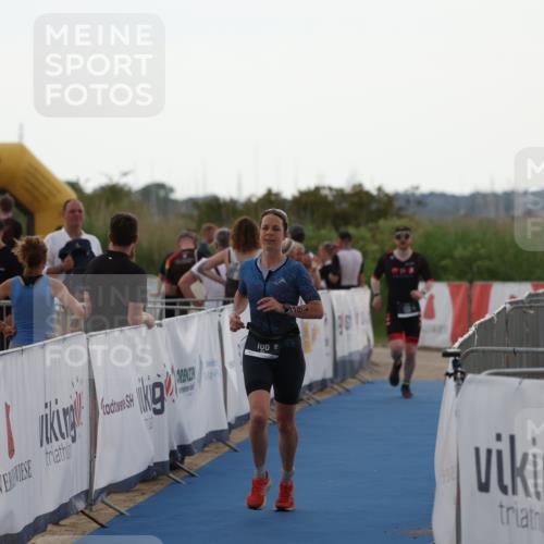 22.06.2025 - Viking Triathlon Yannick Fuchs http://msf.ph/oto/8076875 22.06.2025 16:25:40 Ziel 166 meine-sportfotos.de
