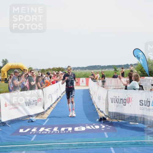 22.06.2025 - Viking Triathlon MichiJ http://msf.ph/oto/8076889 22.06.2025 14:03:24 Ziel 557 meine-sportfotos.de
