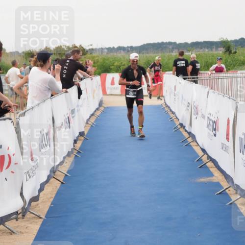 22.06.2025 - Viking Triathlon MichiJ http://msf.ph/oto/8076893 22.06.2025 16:02:36 Ziel 283 meine-sportfotos.de