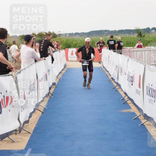 22.06.2025 - Viking Triathlon MichiJ http://msf.ph/oto/8076916 22.06.2025 16:02:36 Ziel 283 meine-sportfotos.de