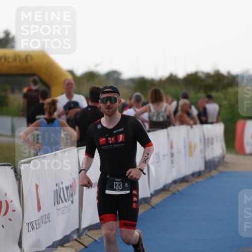 22.06.2025 - Viking Triathlon Yannick Fuchs http://msf.ph/oto/8076950 22.06.2025 16:25:46 Ziel 133, 166 meine-sportfotos.de