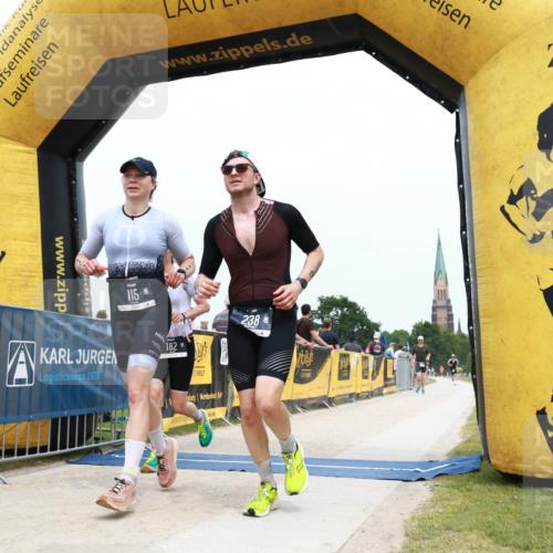 22.06.2025 - Viking Triathlon H.Heesch http://msf.ph/oto/8076987 22.06.2025 14:59:56 Laufen 115, 140, 182, 238, 517, 548 meine-sportfotos.de