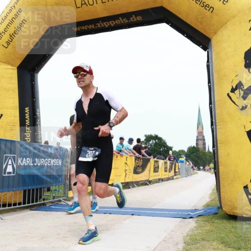 22.06.2025 - Viking Triathlon H.Heesch http://msf.ph/oto/8077003 22.06.2025 15:00:08 Laufen 207, 335 meine-sportfotos.de