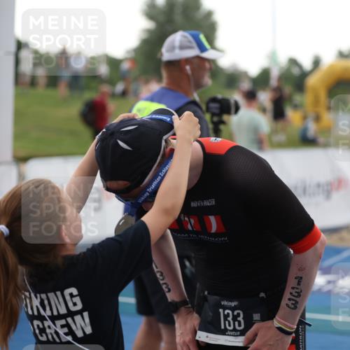 22.06.2025 - Viking Triathlon Yannick Fuchs http://msf.ph/oto/8077016 22.06.2025 16:25:54 Ziel  meine-sportfotos.de