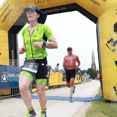 22.06.2025 - Viking Triathlon H.Heesch http://msf.ph/oto/8077021 22.06.2025 15:00:25 Laufen 64, 66 meine-sportfotos.de