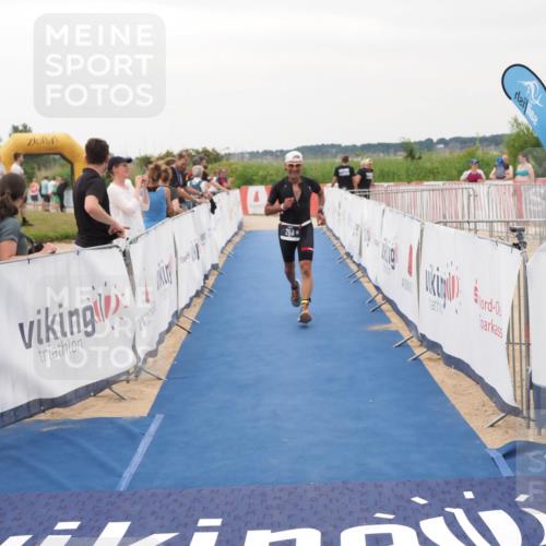 22.06.2025 - Viking Triathlon MichiJ http://msf.ph/oto/8077023 22.06.2025 16:02:37 Ziel 283 meine-sportfotos.de