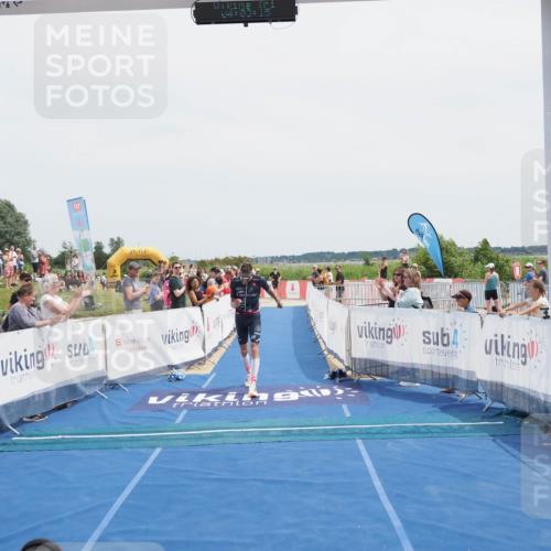 22.06.2025 - Viking Triathlon MichiJ http://msf.ph/oto/8077027 22.06.2025 14:03:26 Ziel 557 meine-sportfotos.de