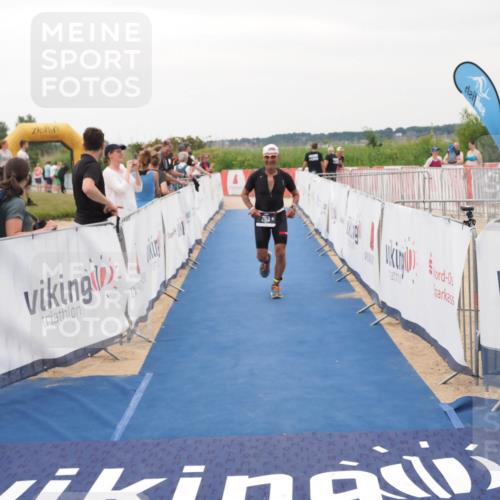22.06.2025 - Viking Triathlon MichiJ http://msf.ph/oto/8077035 22.06.2025 16:02:37 Ziel 283 meine-sportfotos.de