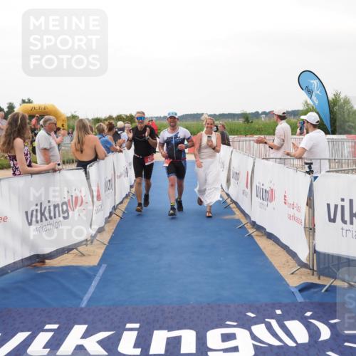 22.06.2025 - Viking Triathlon MichiJ http://msf.ph/oto/8077047 22.06.2025 15:54:44 Ziel 627 meine-sportfotos.de