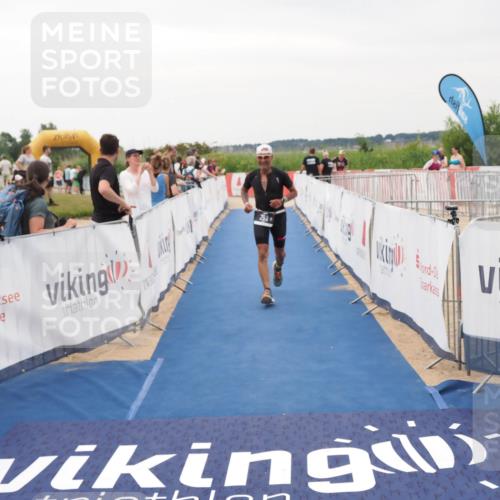 22.06.2025 - Viking Triathlon MichiJ http://msf.ph/oto/8077059 22.06.2025 16:02:37 Ziel 283 meine-sportfotos.de
