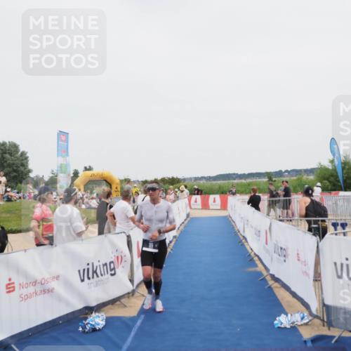 22.06.2025 - Viking Triathlon MichiJ http://msf.ph/oto/8077065 22.06.2025 14:34:29 Ziel 99 meine-sportfotos.de