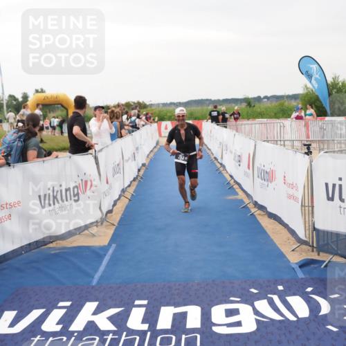 22.06.2025 - Viking Triathlon MichiJ http://msf.ph/oto/8077070 22.06.2025 16:02:38 Ziel 283 meine-sportfotos.de