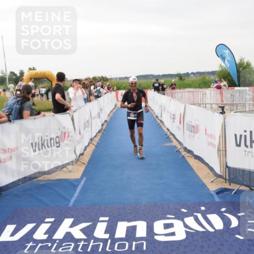 22.06.2025 - Viking Triathlon MichiJ http://msf.ph/oto/8077080 22.06.2025 16:02:38 Ziel 283 meine-sportfotos.de