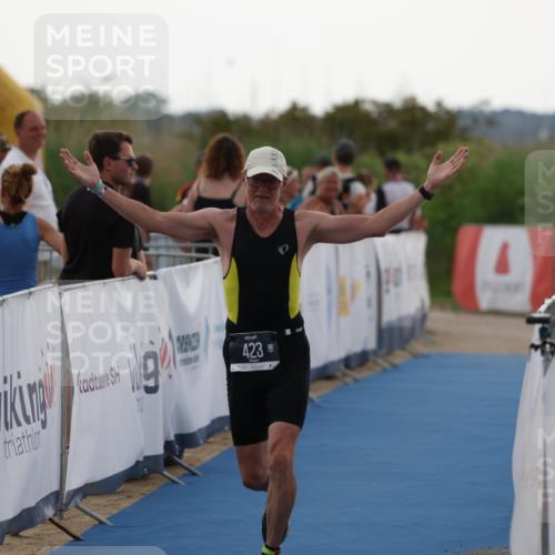 22.06.2025 - Viking Triathlon Yannick Fuchs http://msf.ph/oto/8077088 22.06.2025 16:26:14 Ziel 423 meine-sportfotos.de