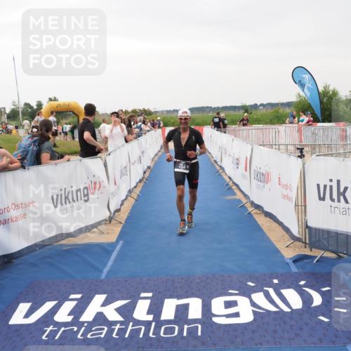 22.06.2025 - Viking Triathlon MichiJ http://msf.ph/oto/8077113 22.06.2025 16:02:38 Ziel 283 meine-sportfotos.de