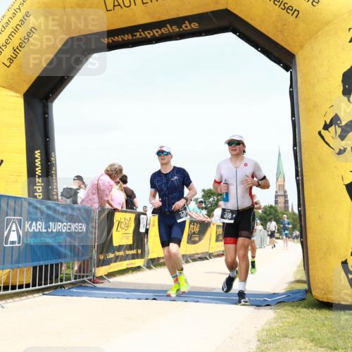 22.06.2025 - Viking Triathlon H.Heesch http://msf.ph/oto/8077115 22.06.2025 14:23:07 Laufen 214, 318, 328, 347, 474, 517 meine-sportfotos.de