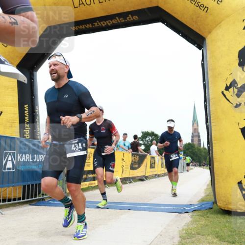22.06.2025 - Viking Triathlon H.Heesch http://msf.ph/oto/8077123 22.06.2025 15:02:07 Laufen 221, 309, 434, 441, 538 meine-sportfotos.de