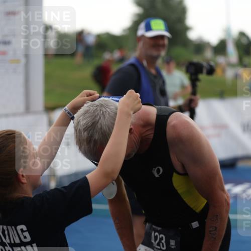 22.06.2025 - Viking Triathlon Yannick Fuchs http://msf.ph/oto/8077128 22.06.2025 16:26:21 Ziel 423 meine-sportfotos.de