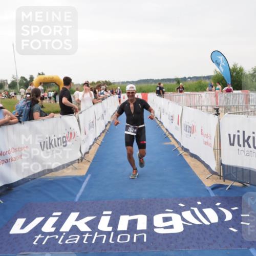 22.06.2025 - Viking Triathlon MichiJ http://msf.ph/oto/8077134 22.06.2025 16:02:38 Ziel 283 meine-sportfotos.de