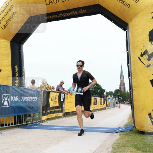 22.06.2025 - Viking Triathlon H.Heesch http://msf.ph/oto/8077135 22.06.2025 15:02:27 Laufen 127 meine-sportfotos.de
