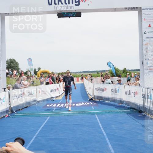 22.06.2025 - Viking Triathlon MichiJ http://msf.ph/oto/8077138 22.06.2025 14:03:27 Ziel 557 meine-sportfotos.de