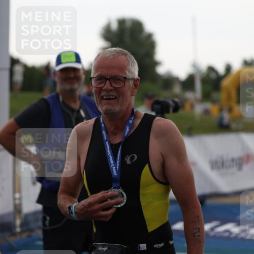 22.06.2025 - Viking Triathlon Yannick Fuchs http://msf.ph/oto/8077142 22.06.2025 16:26:22 Ziel  meine-sportfotos.de