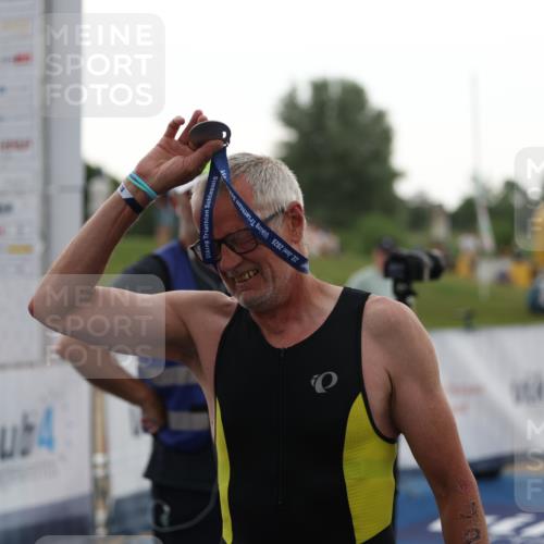 22.06.2025 - Viking Triathlon Yannick Fuchs http://msf.ph/oto/8077148 22.06.2025 16:26:23 Ziel  meine-sportfotos.de