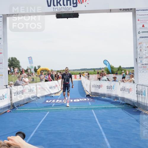 22.06.2025 - Viking Triathlon MichiJ http://msf.ph/oto/8077153 22.06.2025 14:03:27 Ziel 557 meine-sportfotos.de
