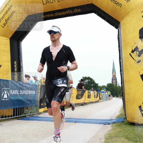 22.06.2025 - Viking Triathlon H.Heesch http://msf.ph/oto/8077187 22.06.2025 15:03:03 Laufen 19, 34, 38, 206 meine-sportfotos.de