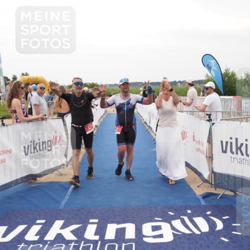 22.06.2025 - Viking Triathlon MichiJ http://msf.ph/oto/8077200 22.06.2025 15:54:46 Ziel 627 meine-sportfotos.de