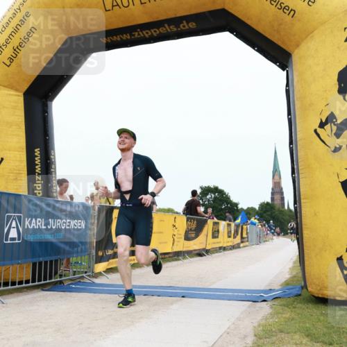 22.06.2025 - Viking Triathlon H.Heesch http://msf.ph/oto/8077204 22.06.2025 15:04:15 Laufen 255, 550 meine-sportfotos.de