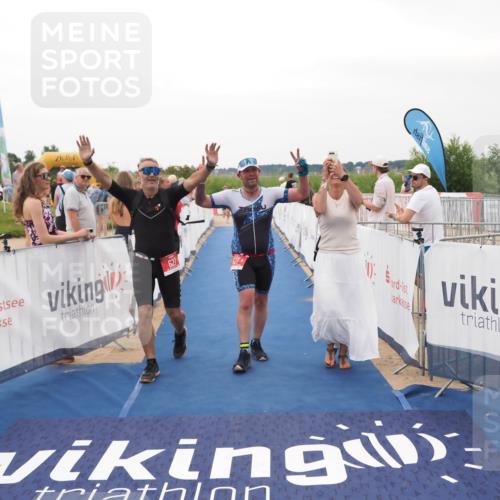 22.06.2025 - Viking Triathlon MichiJ http://msf.ph/oto/8077214 22.06.2025 15:54:46 Ziel 627 meine-sportfotos.de