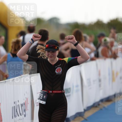 22.06.2025 - Viking Triathlon Yannick Fuchs http://msf.ph/oto/8077231 22.06.2025 16:26:46 Ziel 379 meine-sportfotos.de