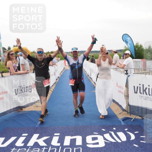 22.06.2025 - Viking Triathlon MichiJ http://msf.ph/oto/8077245 22.06.2025 15:54:46 Ziel 627 meine-sportfotos.de