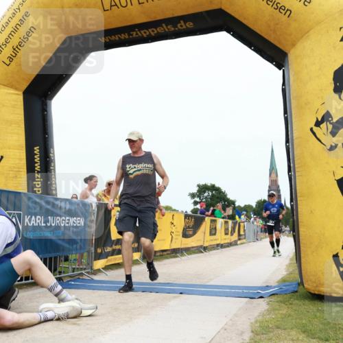 22.06.2025 - Viking Triathlon H.Heesch http://msf.ph/oto/8077266 22.06.2025 15:04:54 Laufen 214 meine-sportfotos.de