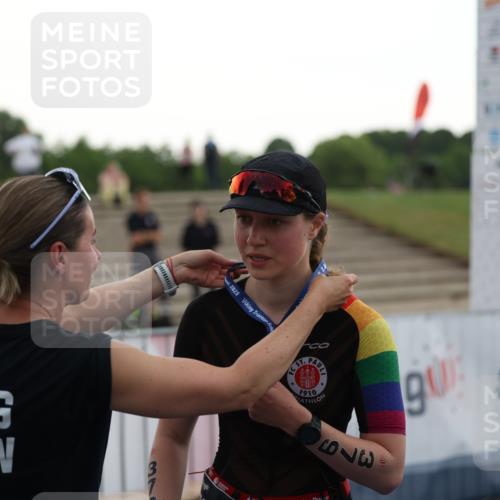 22.06.2025 - Viking Triathlon Yannick Fuchs http://msf.ph/oto/8077286 22.06.2025 16:26:55 Ziel  meine-sportfotos.de