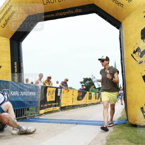 22.06.2025 - Viking Triathlon H.Heesch http://msf.ph/oto/8077294 22.06.2025 15:05:13 Laufen 476 meine-sportfotos.de