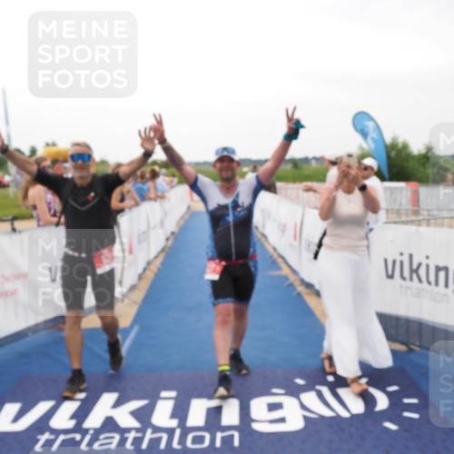 22.06.2025 - Viking Triathlon MichiJ http://msf.ph/oto/8077321 22.06.2025 15:54:47 Ziel 530, 627 meine-sportfotos.de
