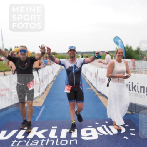 22.06.2025 - Viking Triathlon MichiJ http://msf.ph/oto/8077341 22.06.2025 15:54:47 Ziel 530, 627 meine-sportfotos.de