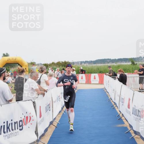 22.06.2025 - Viking Triathlon MichiJ http://msf.ph/oto/8077343 22.06.2025 14:35:16 Ziel 526 meine-sportfotos.de