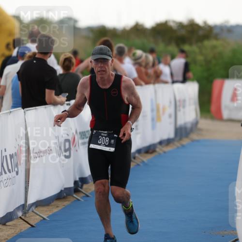 22.06.2025 - Viking Triathlon Yannick Fuchs http://msf.ph/oto/8077352 22.06.2025 16:27:29 Ziel 308, 363 meine-sportfotos.de