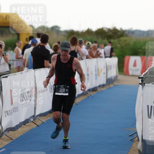 22.06.2025 - Viking Triathlon Yannick Fuchs http://msf.ph/oto/8077358 22.06.2025 16:27:29 Ziel 308, 363 meine-sportfotos.de