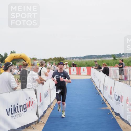 22.06.2025 - Viking Triathlon MichiJ http://msf.ph/oto/8077360 22.06.2025 14:35:16 Ziel 526 meine-sportfotos.de