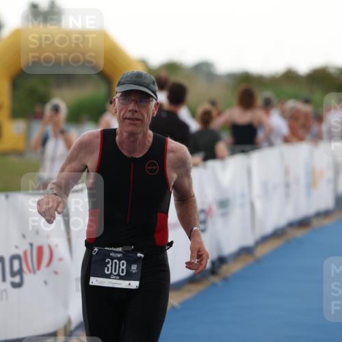 22.06.2025 - Viking Triathlon Yannick Fuchs http://msf.ph/oto/8077374 22.06.2025 16:27:31 Ziel 308 meine-sportfotos.de