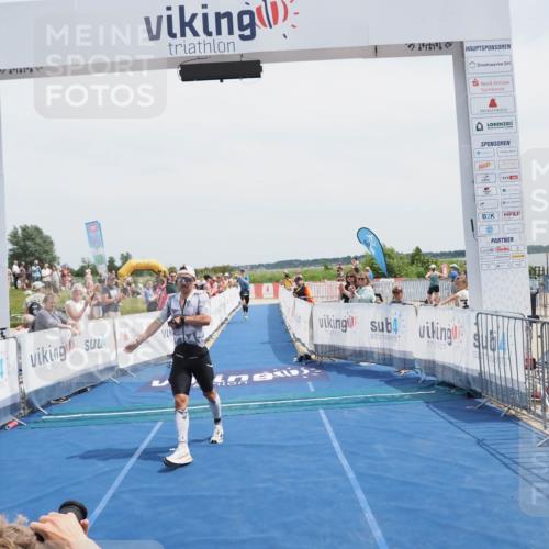 22.06.2025 - Viking Triathlon MichiJ http://msf.ph/oto/8077378 22.06.2025 14:04:19 Ziel 1, 414 meine-sportfotos.de