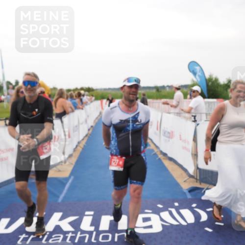22.06.2025 - Viking Triathlon MichiJ http://msf.ph/oto/8077382 22.06.2025 15:54:48 Ziel 530, 627 meine-sportfotos.de