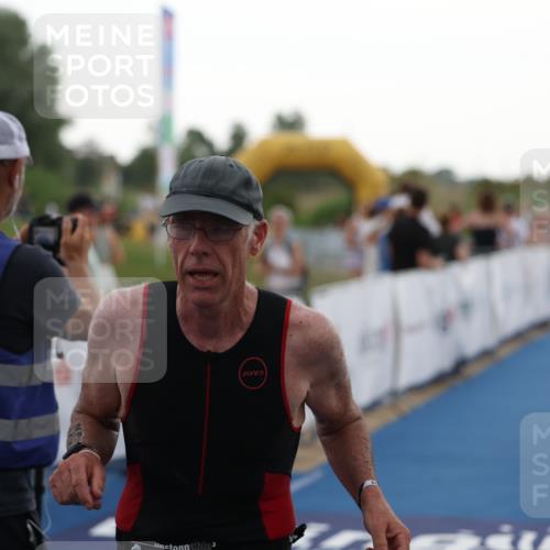 22.06.2025 - Viking Triathlon Yannick Fuchs http://msf.ph/oto/8077390 22.06.2025 16:27:32 Ziel 308 meine-sportfotos.de